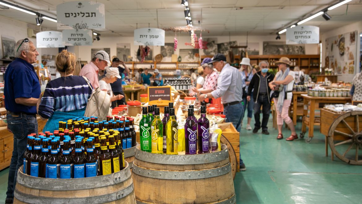 תנובת כנרת – חנות התמרים הגדולה בישראל וגלריית מתנות